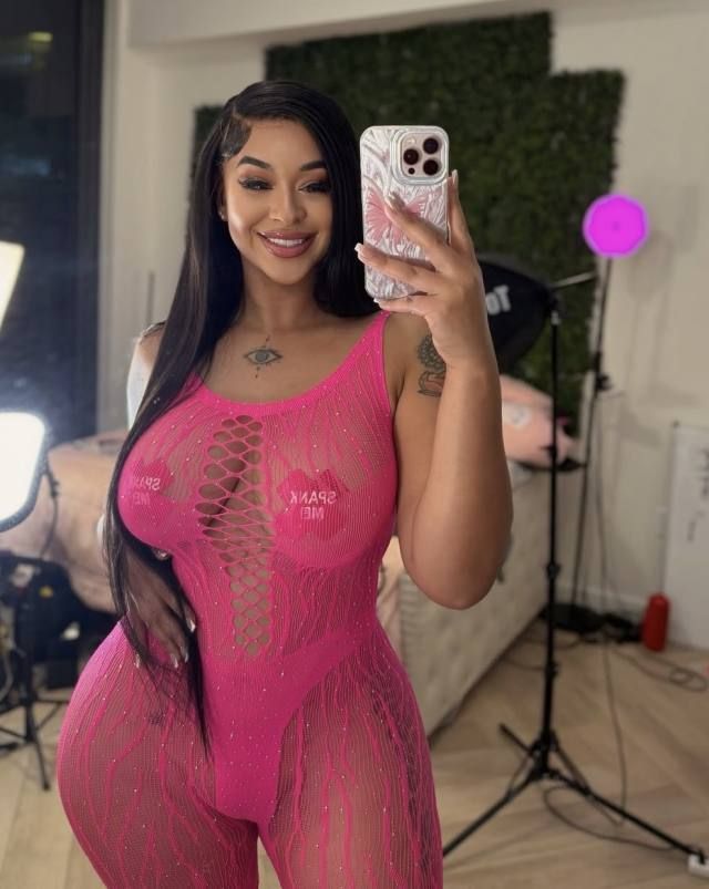 I sell alot of nasty content and do FaceTime fun that will masturbate you till you cumm - Image 3